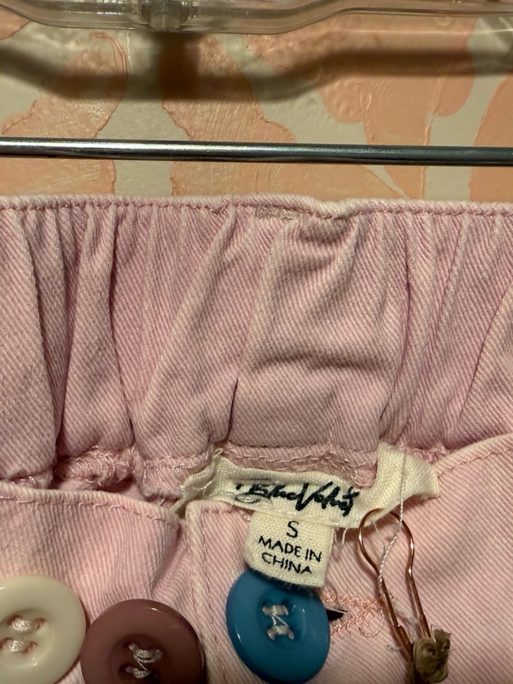Embroidered Light Pink Boyfriend Jeans with Patchwork Hearts - Picture 3 of 5